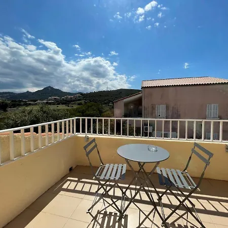 L'escale Cote Port 3* LʼÎle-Rousse