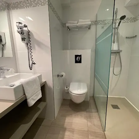 L'escale Cote Port Hotell 3*