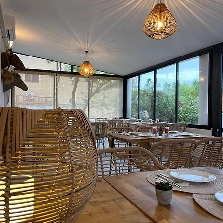 L'escale Cote Port 3*