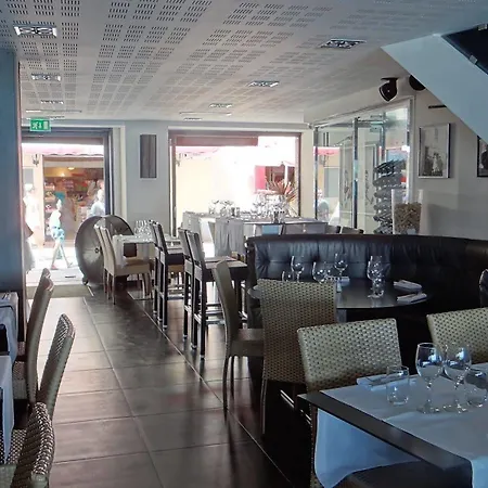 L'escale Cote Port Hotell 3*