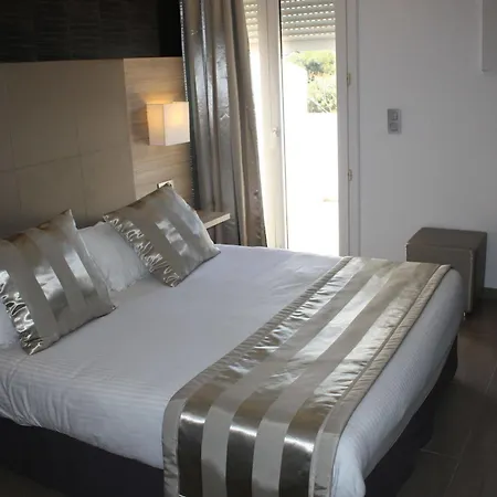 L'escale Cote Port Hotell 3*