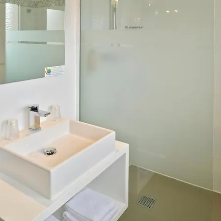 L'escale Cote Port LʼÎle-Rousse