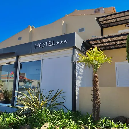 Hotel L'escale Coté Port 3*