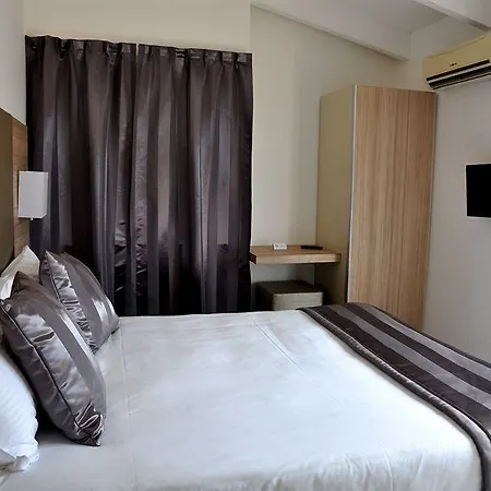 Hotel L'escale Cote Port LʼÎle-Rousse