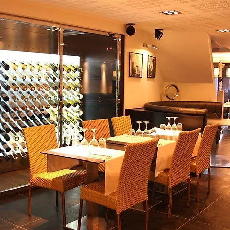 L'escale Cote Port ホテル 3*