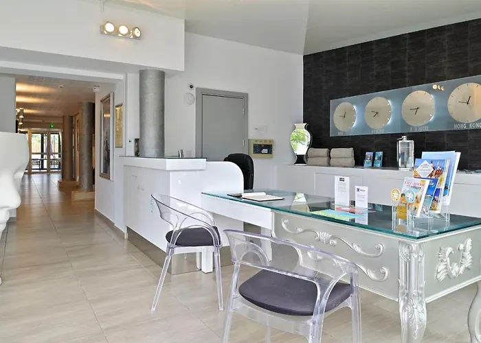 L'escale Cote Port Hotell 3*